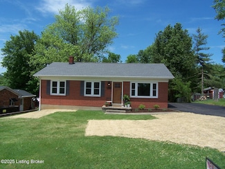 132 Goodloe Ave, Bloomfield, KY 40008