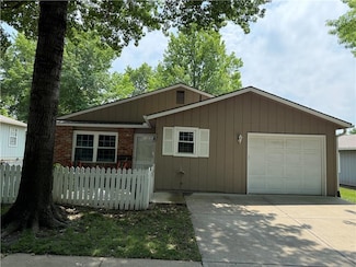 11321 W 77th Terrace, Overland Park, KS 66214