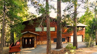 28421 Old Strawberry Dr, Strawberry, CA 95375