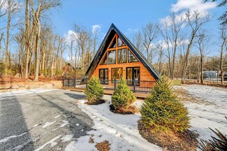 4142 Calendula Ct, Pocono Pines, PA 18350