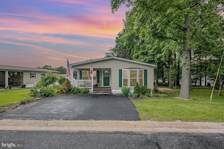 1 Robin Hood Dr, Elkton, MD 21921