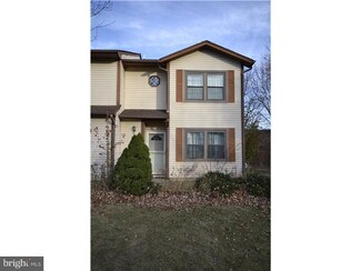 17 Issac Dr, Dayton, NJ 08810