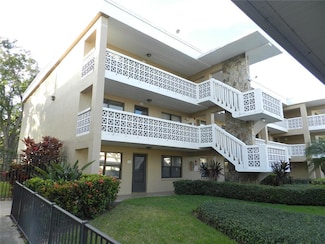 5090 Bay St NE Unit 216, Saint Petersburg, FL 33703