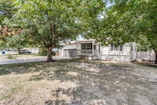 208 N Queen St, Maize, KS 67101