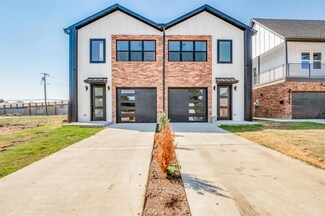 2415 Merlin St, Dallas, TX 75215