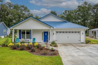 142 Parklin Ln, Elloree, SC 29047
