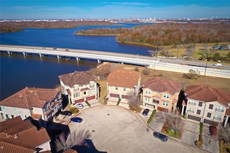 4132 Boardwalk Blvd, Seabrook, TX 77586