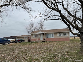 4402 Watson Rd, Carleton, MI 48117