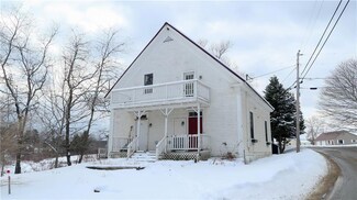 20 Pittston Rd, Whitefield, ME 04353