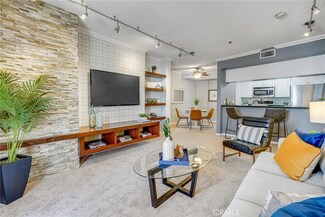 838 Pine Ave Unit 213, Long Beach, CA 90813