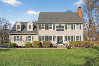 8 Trevor Ln, East Granby, CT 06026