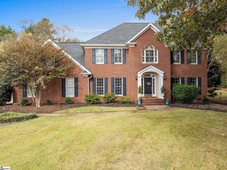 862 Oakcrest Rd, Spartanburg, SC 29301