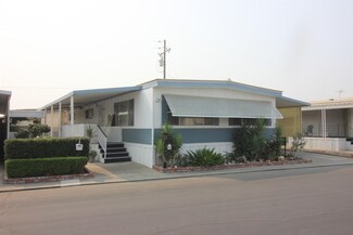 1551 6th Avenue Dr Unit 54, Kingsburg, CA 93631