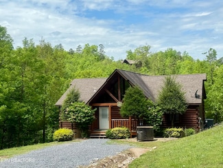1503 Turkey Trot Way, Sevierville, TN 37876