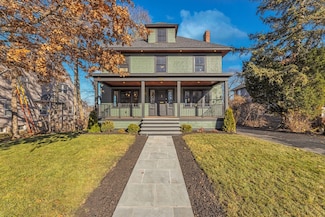 152 Stratford St, West Roxbury, MA 02132