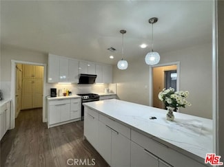 113 N Doheny Dr, Beverly Hills, CA 90211