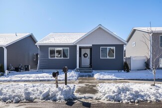 6016 Sandstone St NW, Rochester, MN 55901