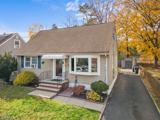 82 van Breeman Dr, Clifton, NJ 07013