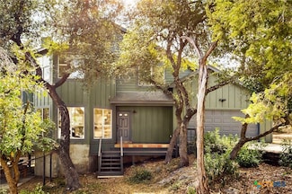 1815 Lakeside Dr W, Canyon Lake, TX 78133