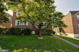 728 Livezey Ln, Philadelphia, PA 19128