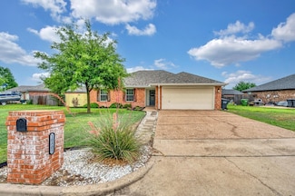 10805 Lilry Rd, Waco, TX 76708