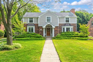 828 Westchester Rd, Grosse Pointe Park, MI 48230