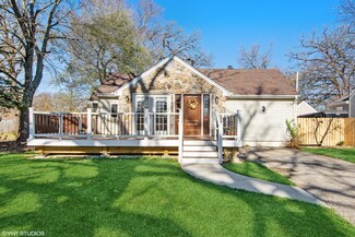 23226 W Lone Tree Ln, Lake Zurich, IL 60047