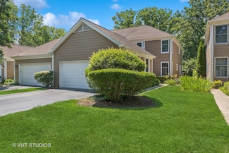 4 Sommerset Ln, Lincolnshire, IL 60069