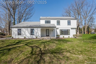 4054 Antique Ln, Bloomfield Hills, MI 48302