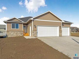 5321 S Bahnson Ave, Sioux Falls, SD 57108