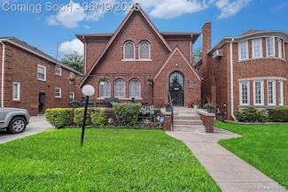 18267 Indiana St, Detroit, MI 48221