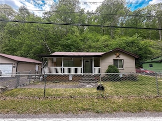 761 Moses Fork Rd, Chapmanville, WV 25508