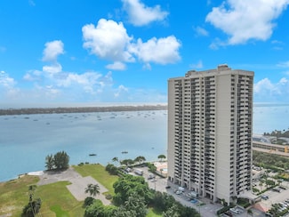 5600 N Flagler Dr Unit 2301, West Palm Beach, FL 33407