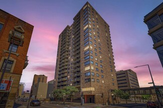 26 10th St W Unit 1104, Saint Paul, MN 55102