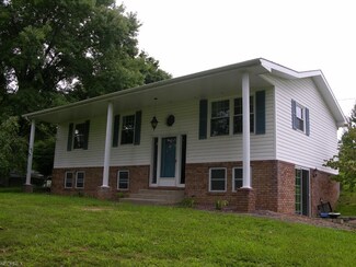 2375 Oak Grove Extension Rd, Saint Marys, WV 26170