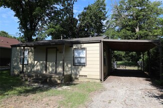 825 Oslo Ln, Dallas, TX 75217