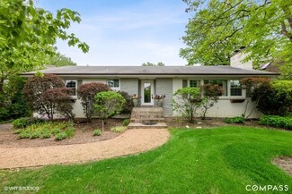 219 Woodstock Ave, Clarendon Hills, IL 60514