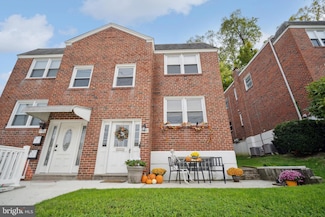 588 Livezey St Unit 2, Philadelphia, PA 19128
