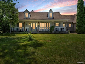 2520 Chilson Meadows Ln, Howell, MI 48843