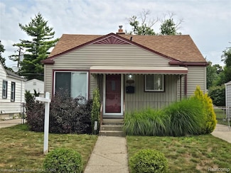 20540 Woodworth, Redford, MI 48240