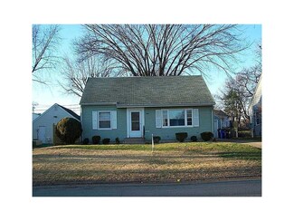 1924 Chandler St SW, Cedar Rapids, IA 52404