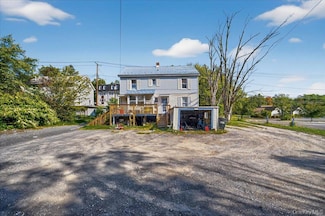 67 Main St, Bloomingburg, NY 12721