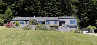 220 Lupine Close, the Sea Ranch, CA 95497