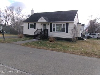 53 Shepard Ave, Schenectady, NY 12304