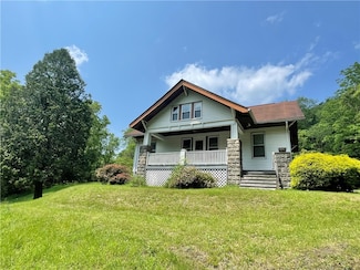 2450 Pleuchel Rd, Sewickley, PA 15143