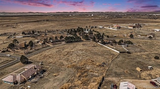 978 S Buchanan St, Aurora, CO 80018