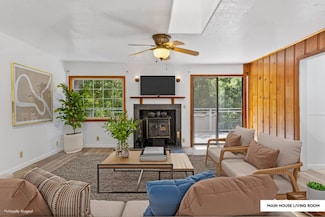 475 Riverview Dr, Boulder Creek, CA 95006