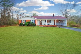 181 Peach St, Inman, SC 29349