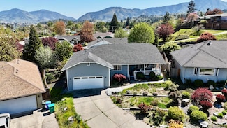 109 Shoemaker Way, Grants Pass, OR 97527
