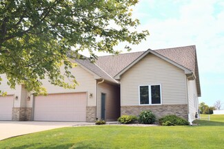 2425 Mossy Creek Dr, Owatonna, MN 55060